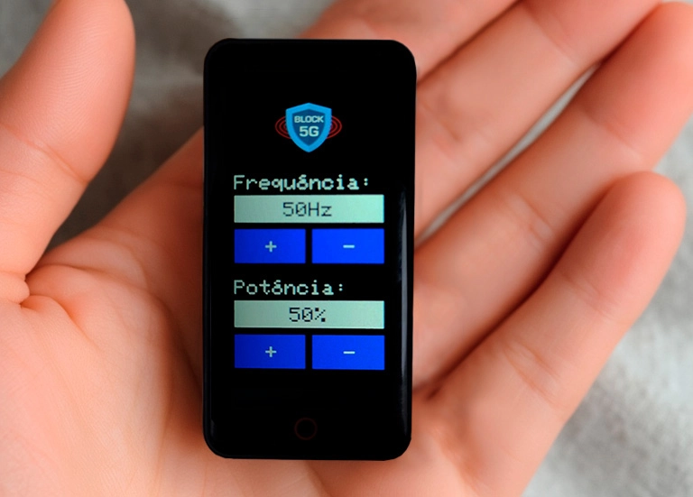 Aparelho portátil Block 5G na palma da mão